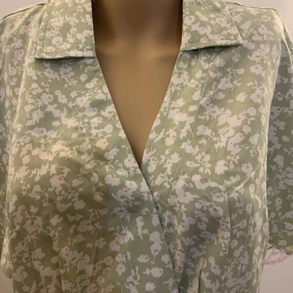 BUFFALO. Sz Medium. Blouson Wrap Side Tie Blouse. Neck Snap. Relaxed Fit. B9 - Picture 6 of 6